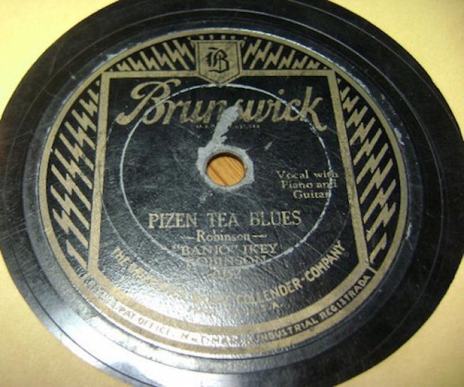 Ikey Robinson - Pizen Tea Blues / Rock Pile Blues (1929)